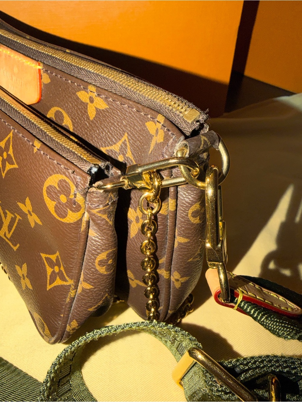 Louis Vuitton Brown Monogram Multi-Pouch Crossbody with Coin Pouch - Picture 5 of 16